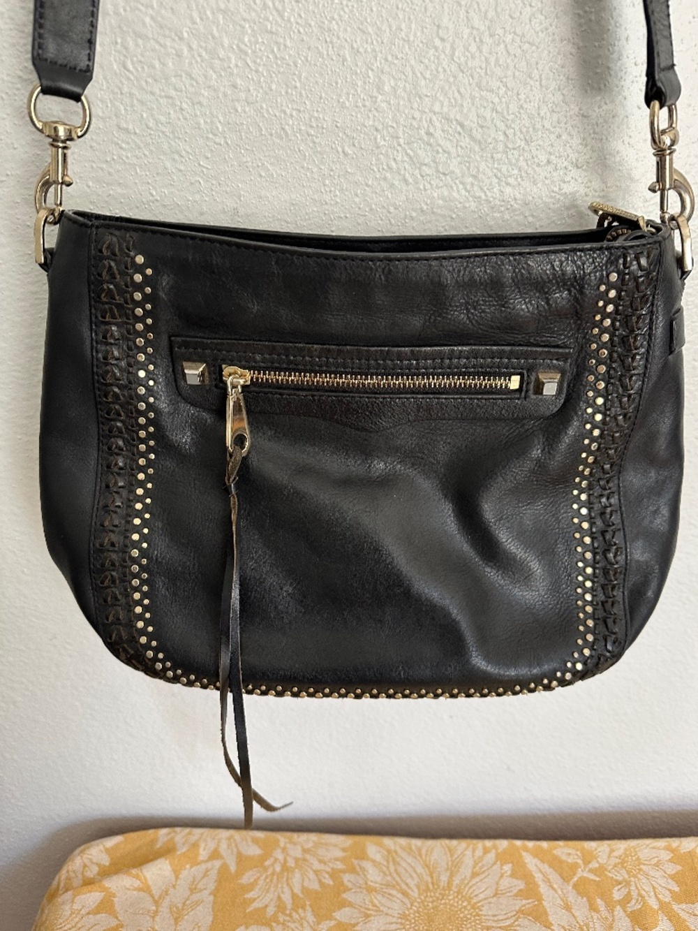 REBECCA MINKOFF REGAN FEED CROSSBODY, LIKE NEW